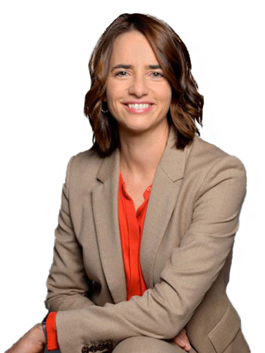 Portrait assis de Katelle Le Guillou, membre de l’équipe FTI Foncière, en juillet 2024