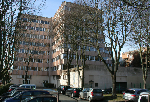Immeuble de bureaux à Villeneuve-d’Ascq avant sa réhabilitation en résidence étudiante Vivaldi