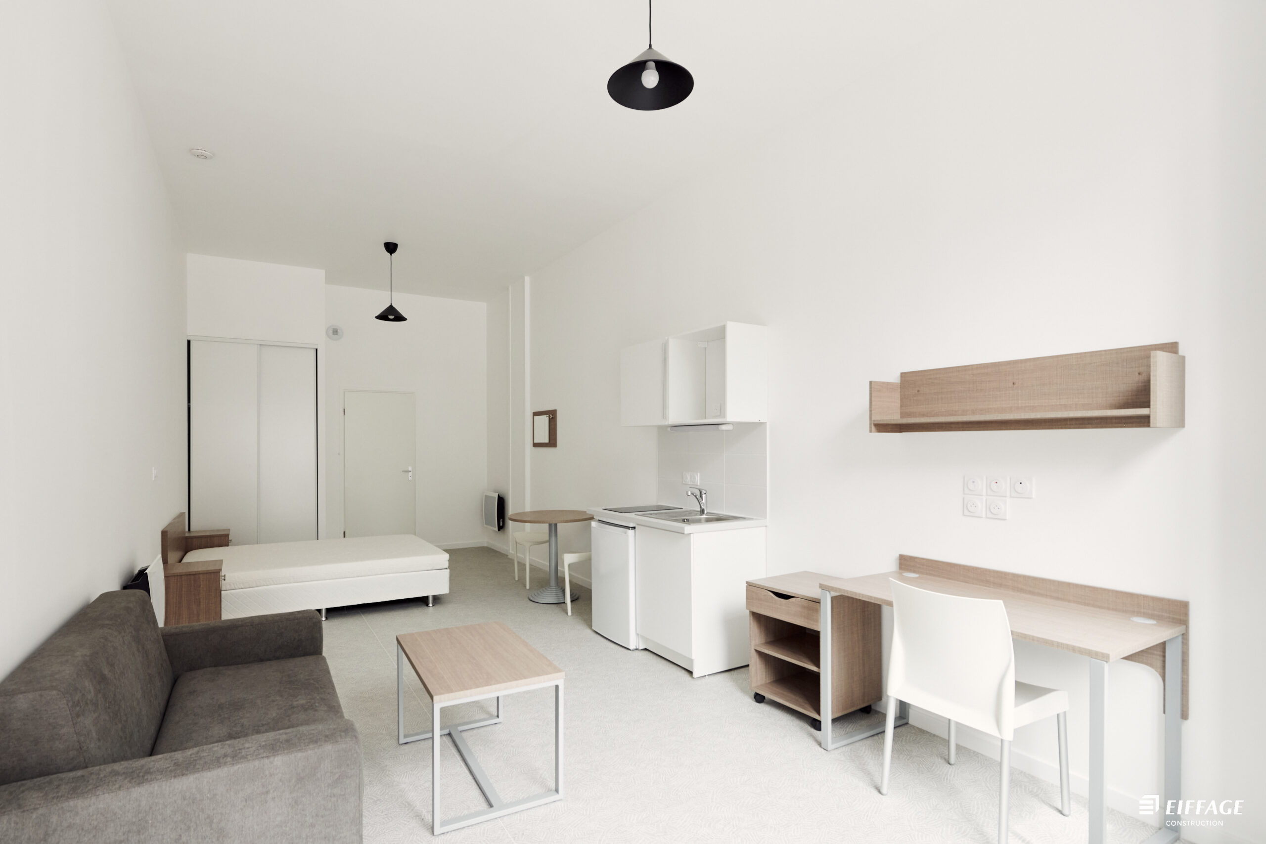Studio meublé de la résidence Vivaldi à Villeneuve-d’Ascq après réhabilitation, août 2024
