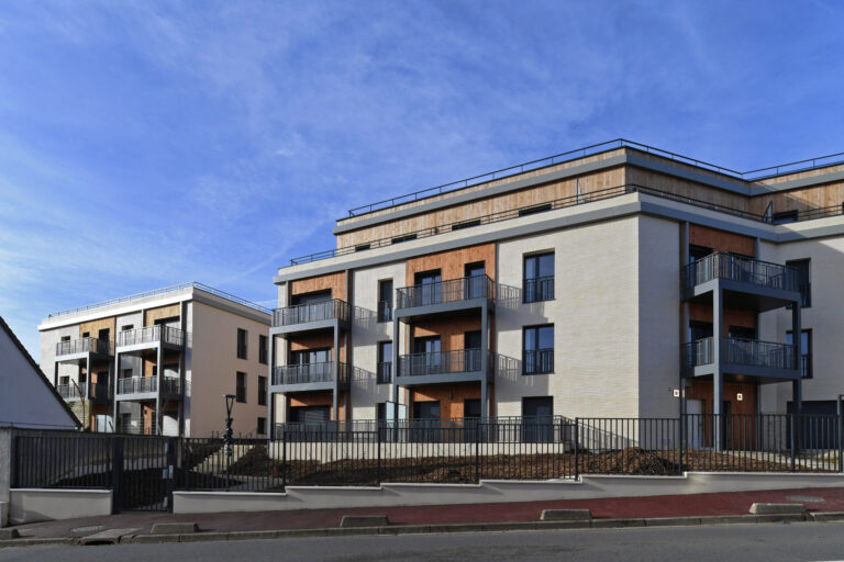 Transformation d&rsquo;un immeuble de bureaux en logements familiaux (BRS, Libres)