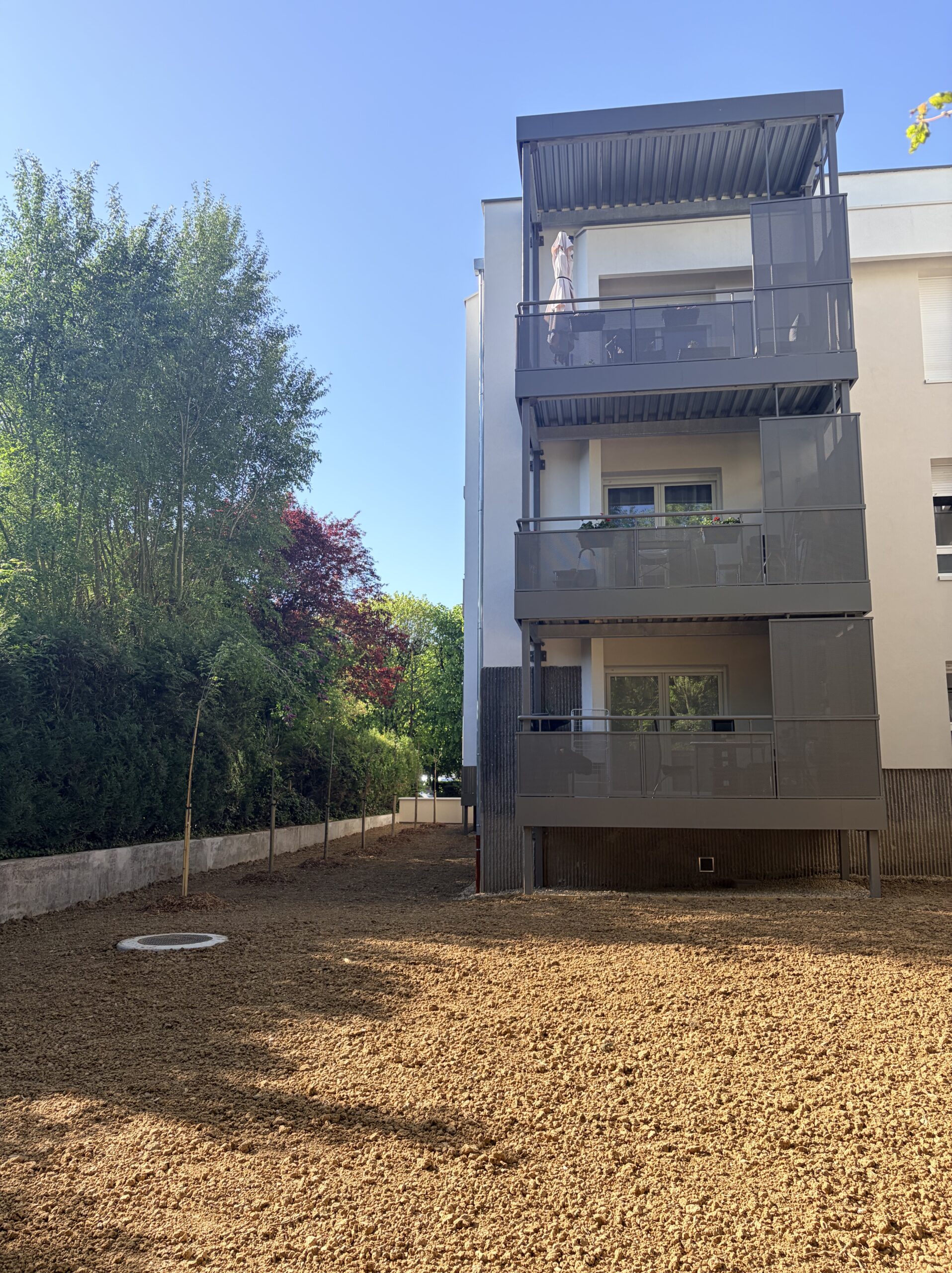 Transformation d&rsquo;une ancienne agence bancaire en logements adaptés pour seniors