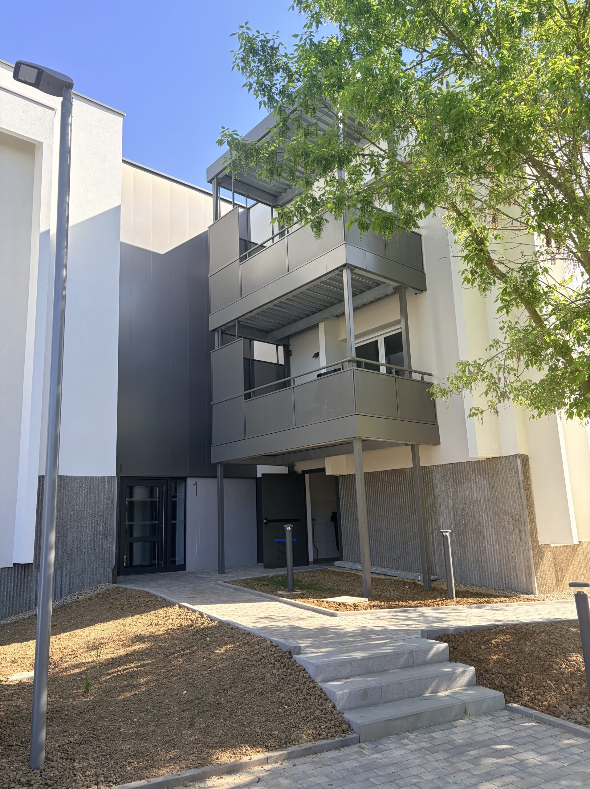 Transformation d&rsquo;une ancienne agence bancaire en logements adaptés pour seniors