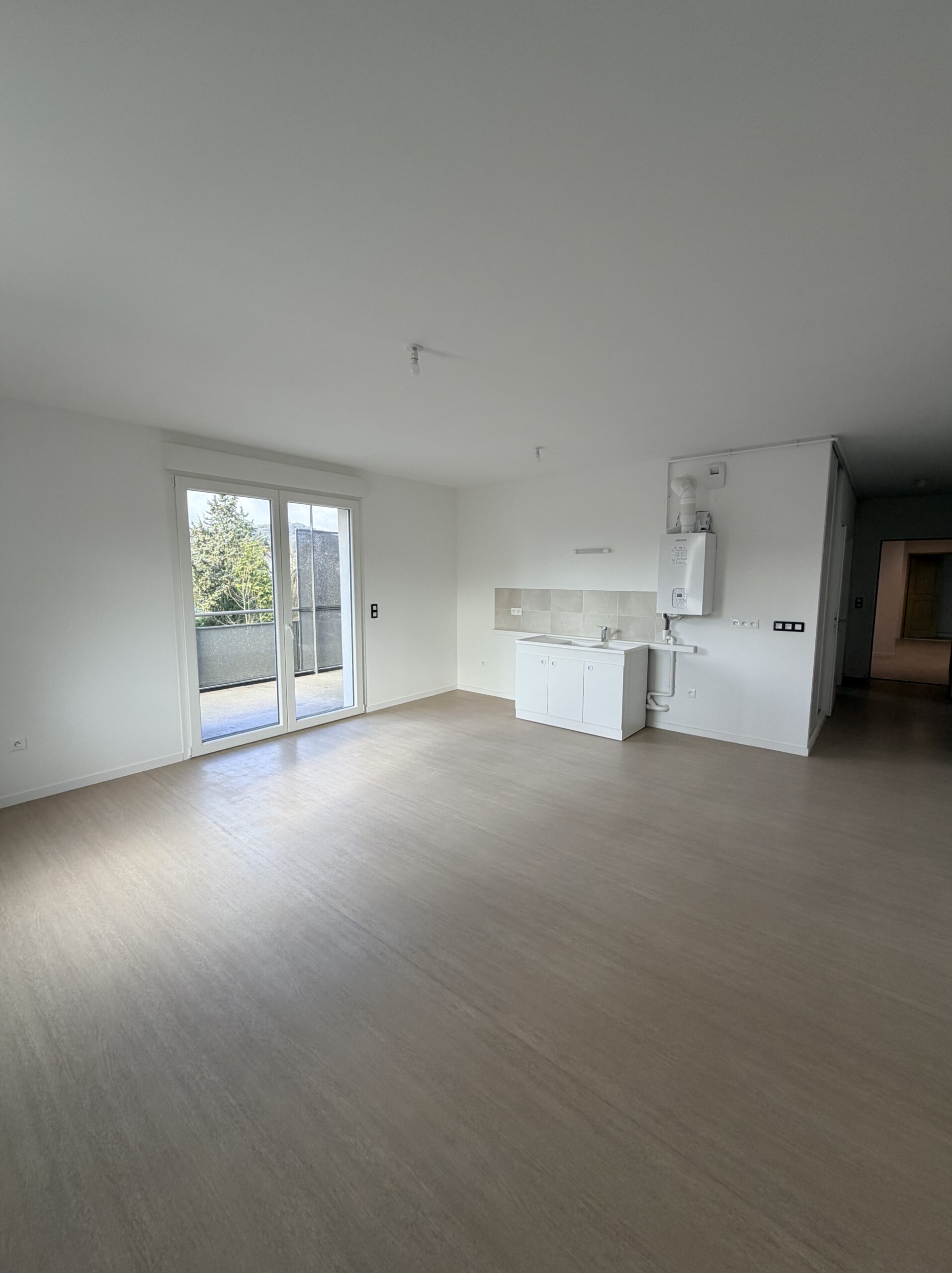 Transformation d&rsquo;une ancienne agence bancaire en logements adaptés pour seniors