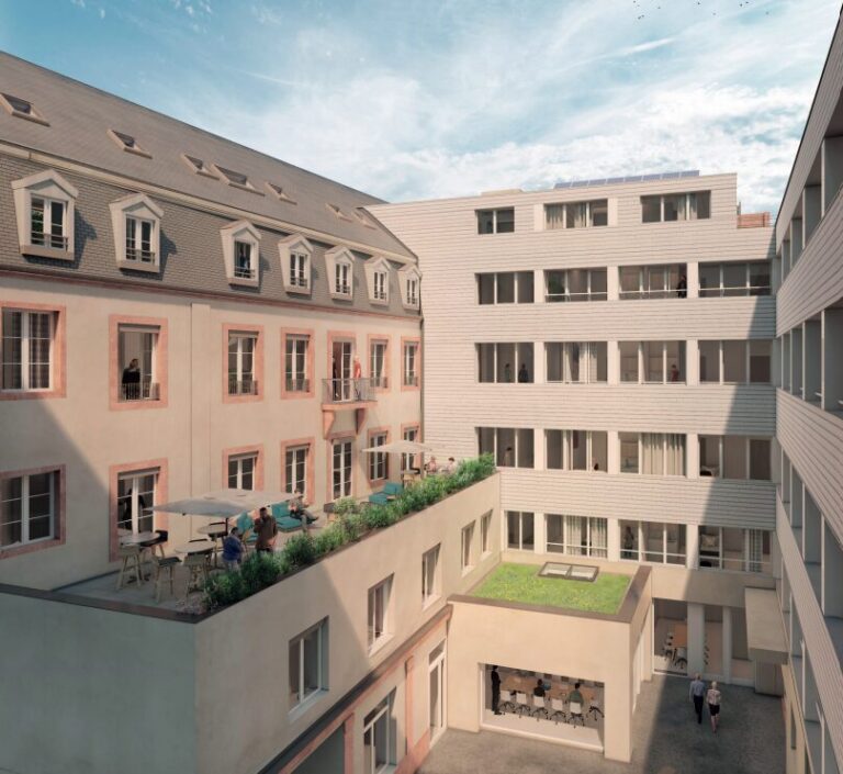 Cour intérieure de la résidence étudiante du Faubourg-de-Pierre après transformation, en juin 2025