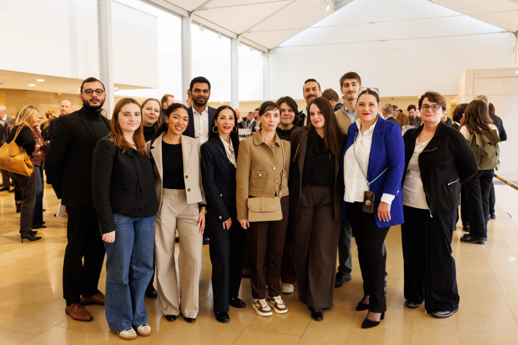 Portrait de groupe au Sommet de la Transformation au 3 Mazarium à Paris, en novembre 2025