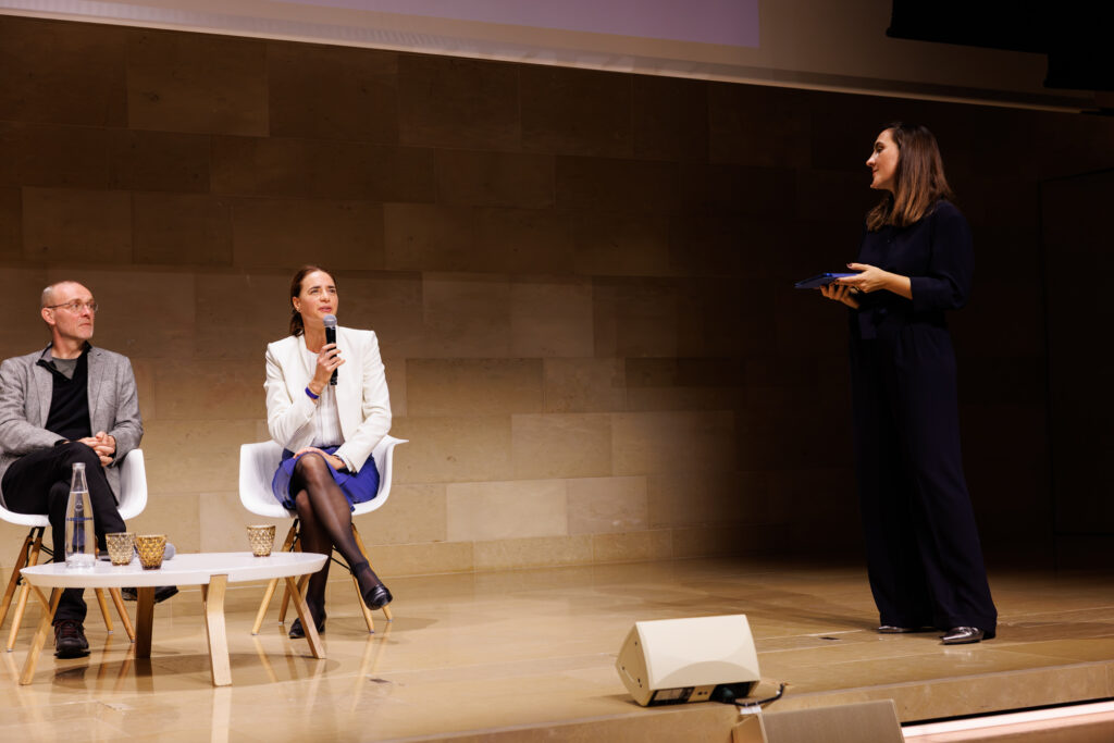 Table ronde au Sommet de la Transformation au 3 Mazarium à Paris, en novembre 2025