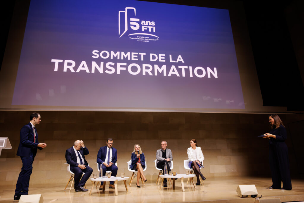 Table ronde du Sommet de la Transformation au 3 Mazarium à Paris, en novembre 2025