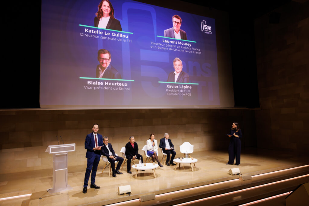 Table ronde au Sommet de la Transformation au 3 Mazarium à Paris, le 26 novembre 2025