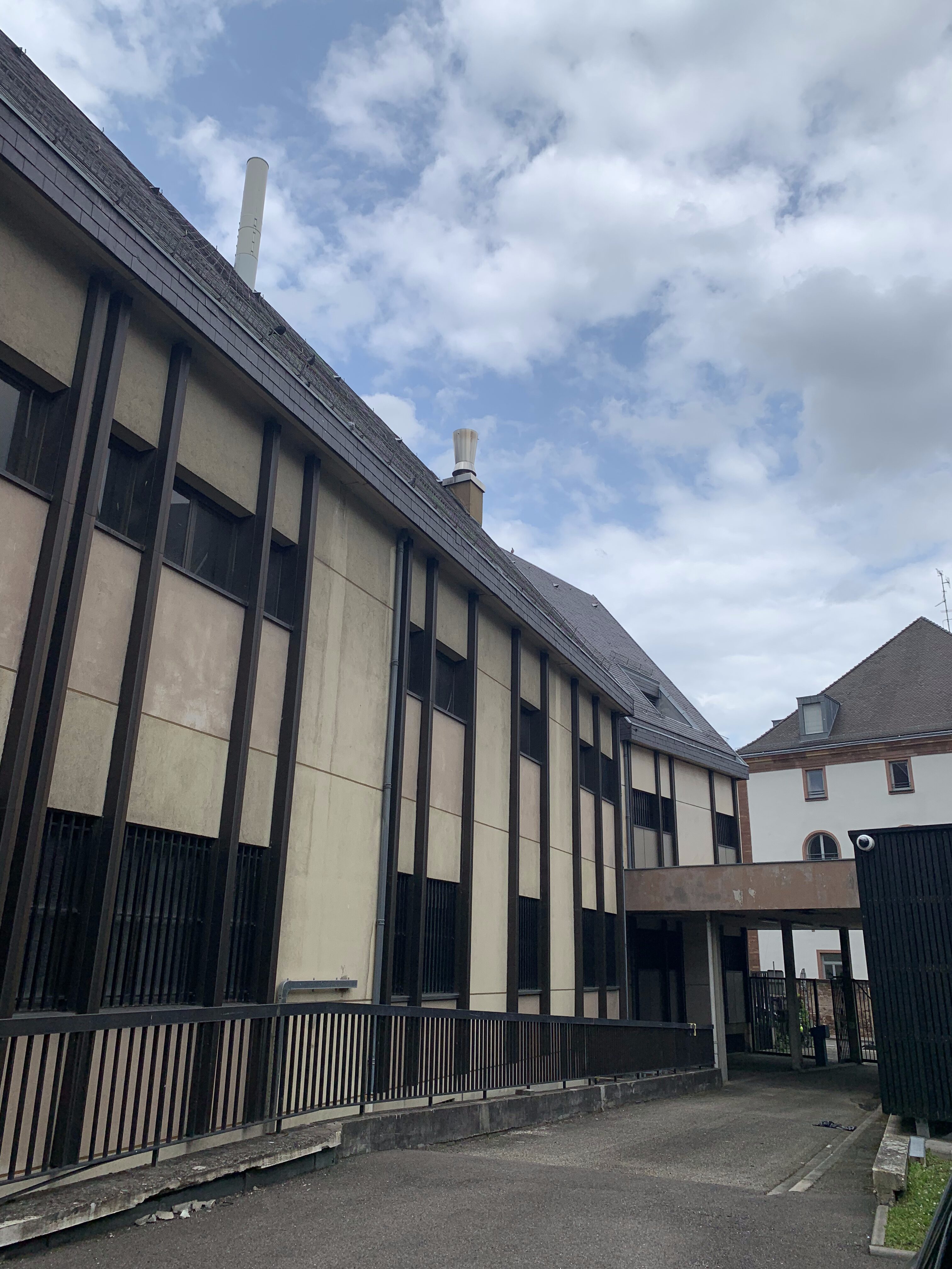 Transformation d’anciens bureaux ORANGE en résidence étudiante